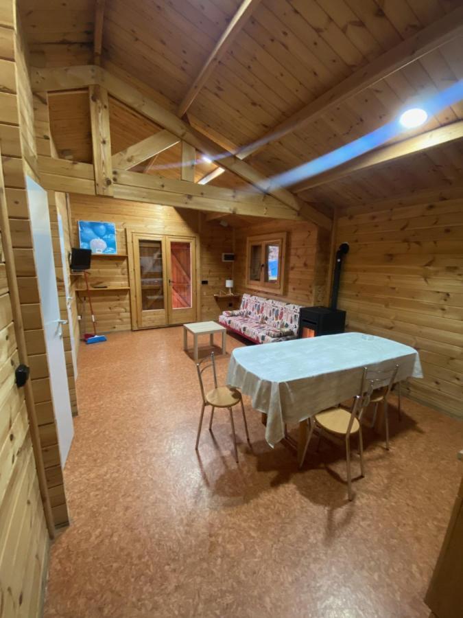 Bungalow & Camping Fuente De Regrustan Graus Buitenkant foto